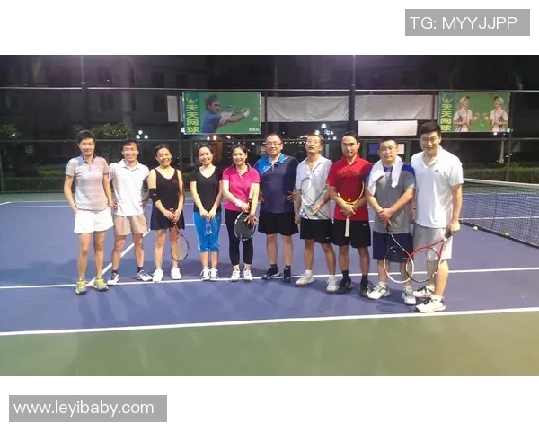 深圳网球队心理素质揭秘：网球巨献背后的心理战术与训练方法